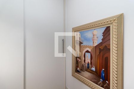 Apartamento à venda com 291m², 4 quartos e 4 vagas Apartamento à venda com 291m², 4 quartos e 4 vagasQuarto de Serviço 1