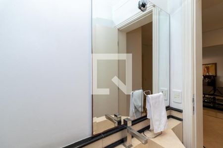 Apartamento à venda com 291m², 4 quartos e 4 vagas Apartamento à venda com 291m², 4 quartos e 4 vagasLavabo