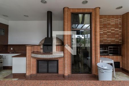 Apartamento à venda com 291m², 4 quartos e 4 vagas Apartamento à venda com 291m², 4 quartos e 4 vagasEspaço Gourmet