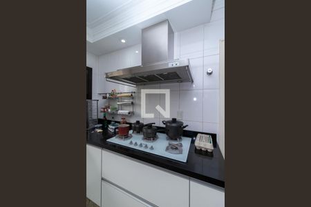 Apartamento à venda com 291m², 4 quartos e 4 vagas Apartamento à venda com 291m², 4 quartos e 4 vagasCozinha