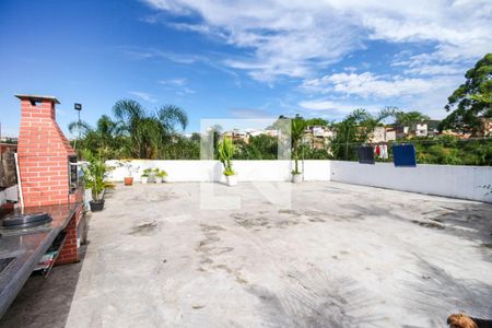 Casa à venda com 320m², 4 quartos e 2 vagas Casa à venda com 320m², 4 quartos e 2 vagasÁrea externa