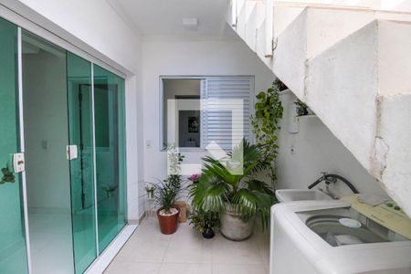 Casa à venda com 320m², 4 quartos e 2 vagas Casa à venda com 320m², 4 quartos e 2 vagasÁrea de Serviço