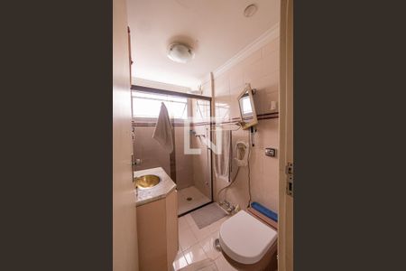 Apartamento à venda com 75m², 2 quartos e 1 vagaBanheiro Social