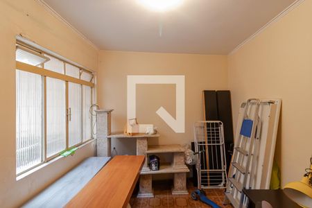 Casa à venda com 263m², 4 quartos e 2 vagas Casa à venda com 263m², 4 quartos e 2 vagasQuarto de Serviço