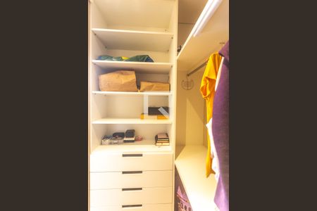 Apartamento à venda com 72m², 2 quartos e 2 vagas Apartamento à venda com 72m², 2 quartos e 2 vagasCloset suíte