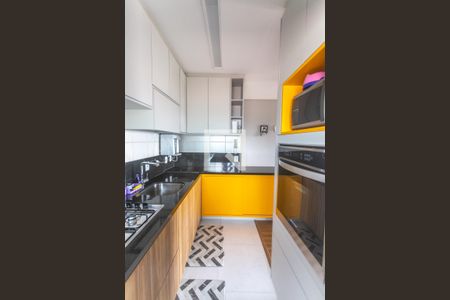 Apartamento à venda com 72m², 2 quartos e 2 vagas Apartamento à venda com 72m², 2 quartos e 2 vagasCozinha