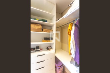 Apartamento à venda com 72m², 2 quartos e 2 vagas Apartamento à venda com 72m², 2 quartos e 2 vagasCloset suíte