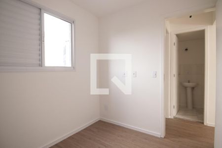 Quarto 1 de apartamento para alugar com 2 quartos, 45m² em Vila Ré, São Paulo