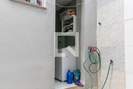 Casa à venda com 215m², 5 quartos e 1 vagaLavanderia