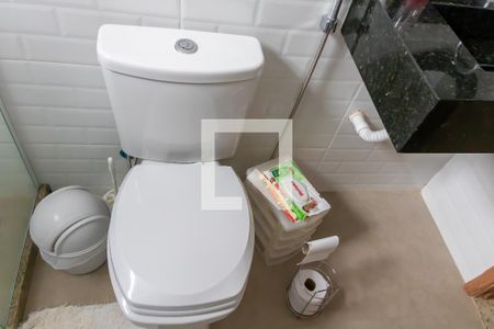 Casa à venda com 215m², 5 quartos e 1 vagaBanheiro da Suíte 1 - 2ª Pavimento