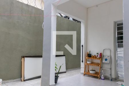 Casa à venda com 215m², 5 quartos e 1 vagaQuintal