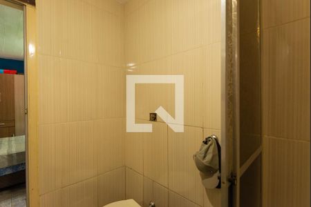 Casa à venda com 280m², 4 quartos e 8 vagasBanheiro da Suíte 2