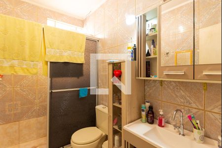 Casa à venda com 280m², 4 quartos e 8 vagasBanheiro da Suíte 1