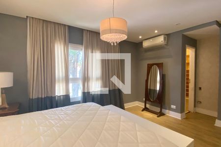 Casa de condomínio à venda com 450m², 4 quartos e 4 vagasSuíte 1