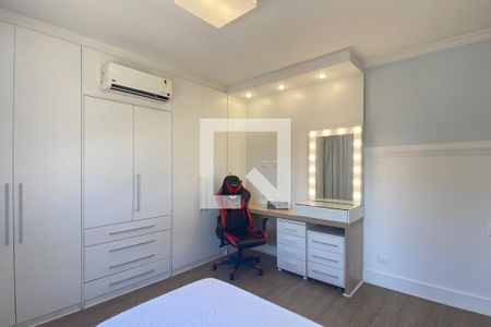 Casa de condomínio à venda com 450m², 4 quartos e 4 vagasSuíte 3