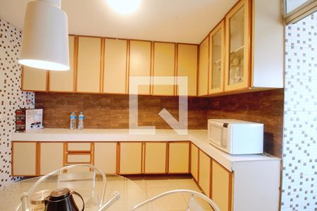 Apartamento à venda com 80m², 3 quartos e 1 vaga Apartamento à venda com 80m², 3 quartos e 1 vagaCopa