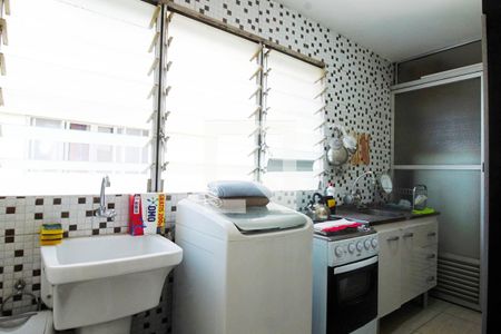 Apartamento à venda com 80m², 3 quartos e 1 vaga Apartamento à venda com 80m², 3 quartos e 1 vagaCozinha e Área de Serviço