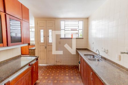Casa à venda com 407m², 5 quartos e 4 vagas Casa à venda com 407m², 5 quartos e 4 vagasCozinha