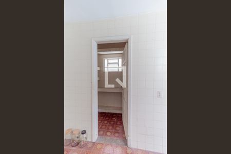 Casa à venda com 407m², 5 quartos e 4 vagas Casa à venda com 407m², 5 quartos e 4 vagasDespensa