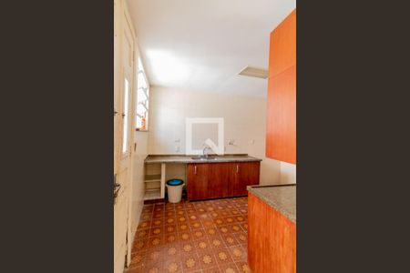 Casa à venda com 407m², 5 quartos e 4 vagas Casa à venda com 407m², 5 quartos e 4 vagasCozinha