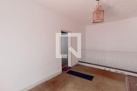 Casa à venda com 407m², 5 quartos e 4 vagas Casa à venda com 407m², 5 quartos e 4 vagasSala 4 - piso 2