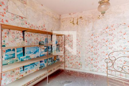 Casa à venda com 407m², 5 quartos e 4 vagas Casa à venda com 407m², 5 quartos e 4 vagasQuarto 3 - Anexo