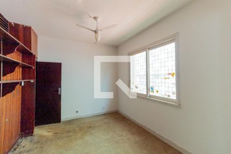 Casa à venda com 407m², 5 quartos e 4 vagas Casa à venda com 407m², 5 quartos e 4 vagasQuarto 2