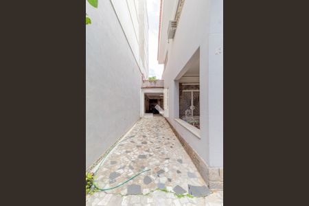 Casa à venda com 407m², 5 quartos e 4 vagas Casa à venda com 407m², 5 quartos e 4 vagasGaragem