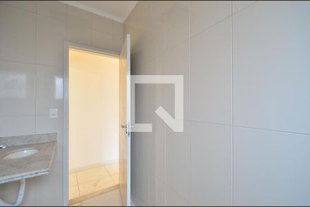 Casa à venda com 130m², 3 quartos e 2 vagasBanheiro Social