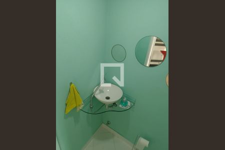 Casa à venda com 360m², 4 quartos e 4 vagasLavabo