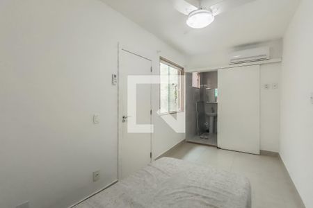 Casa à venda com 360m², 4 quartos e 4 vagasQuarto de Serviço