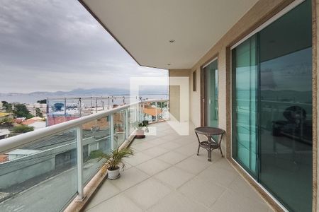 Casa à venda com 360m², 4 quartos e 4 vagasVaranda Suíte 2 e 3