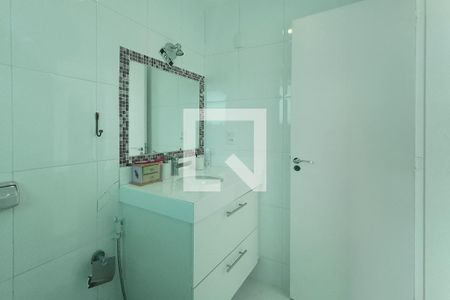 Casa à venda com 360m², 4 quartos e 4 vagasBanheiro Quarto 2 - Suíte