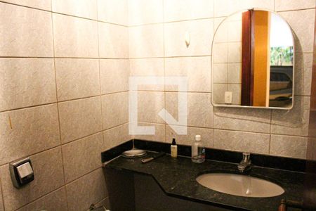 Casa à venda com 500m², 4 quartos e 8 vagasBanheiro