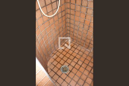 Casa à venda com 500m², 4 quartos e 8 vagasBanheiro da Suíte 1