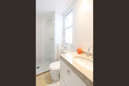 Apartamento à venda com 143m², 3 quartos e 2 vagas Apartamento à venda com 143m², 3 quartos e 2 vagasBanheiro da Suíte 1