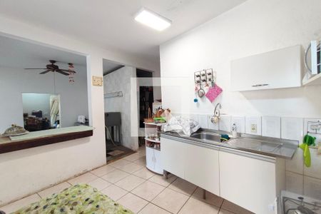 Casa à venda com 200m², 3 quartos e 8 vagas Casa à venda com 200m², 3 quartos e 8 vagasCozinha