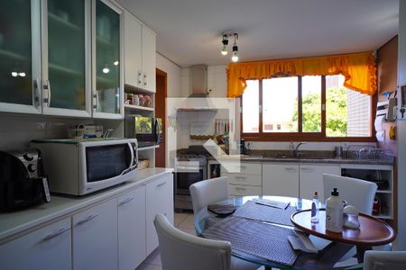 Apartamento à venda com 150m², 3 quartos e 2 vagasCozinha