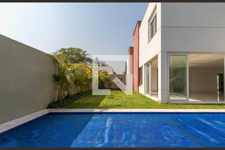 Casa de condomínio à venda com 750m², 4 quartos e 8 vagas