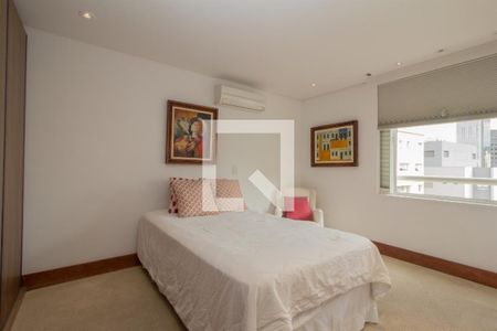 Apartamento à venda com 537m², 4 quartos e 6 vagas