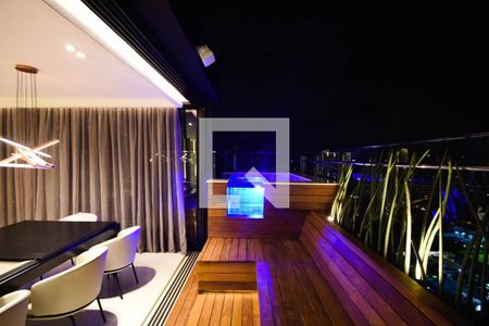 Apartamento à venda com 180m², 3 quartos e 3 vagas