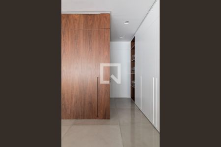 Apartamento à venda com 208m², 2 quartos e 3 vagas