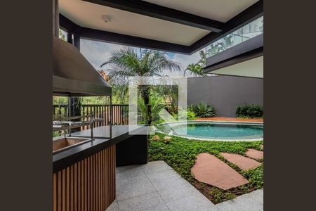 Casa de condomínio à venda com 661m², 4 quartos e 3 vagas
