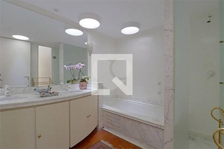 Casa à venda com 680m², 6 quartos e 10 vagas