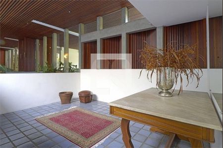 Casa à venda com 680m², 6 quartos e 10 vagas