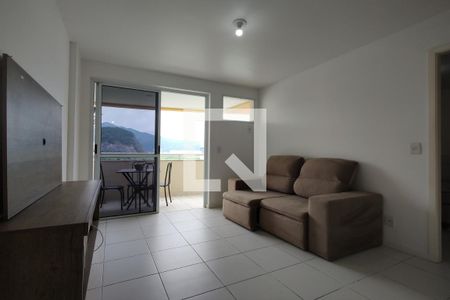 Sala / Cozinha de apartamento para alugar com 1 quarto, 42m² em Jacarepaguá, Rio de Janeiro