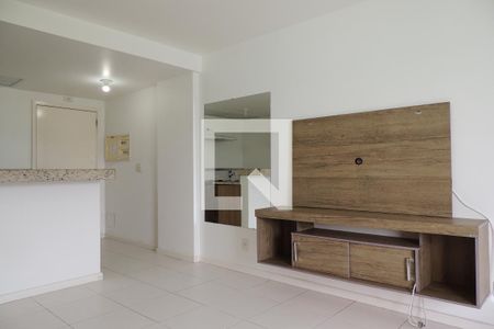 Sala / Cozinha de apartamento para alugar com 1 quarto, 42m² em Jacarepaguá, Rio de Janeiro