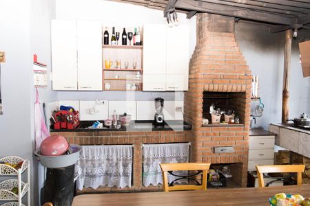 Casa à venda com 204m², 3 quartos e 3 vagas Casa à venda com 204m², 3 quartos e 3 vagasChurrasqueira