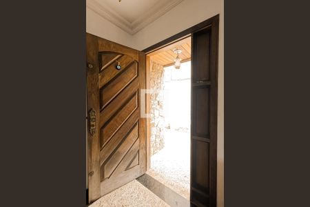 Casa à venda com 350m², 3 quartos e 4 vagasEntrada