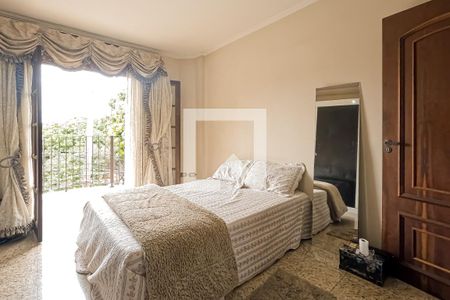 Casa à venda com 350m², 3 quartos e 4 vagasSuíte 2